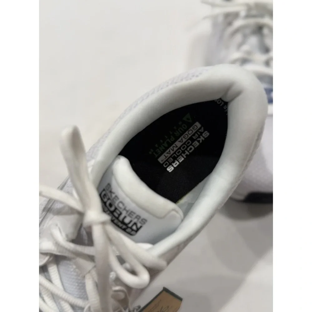 Skechers women go